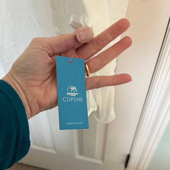 Cupshe, white crinkle shirt-style coverup (NWT) - Picture 4 of 4